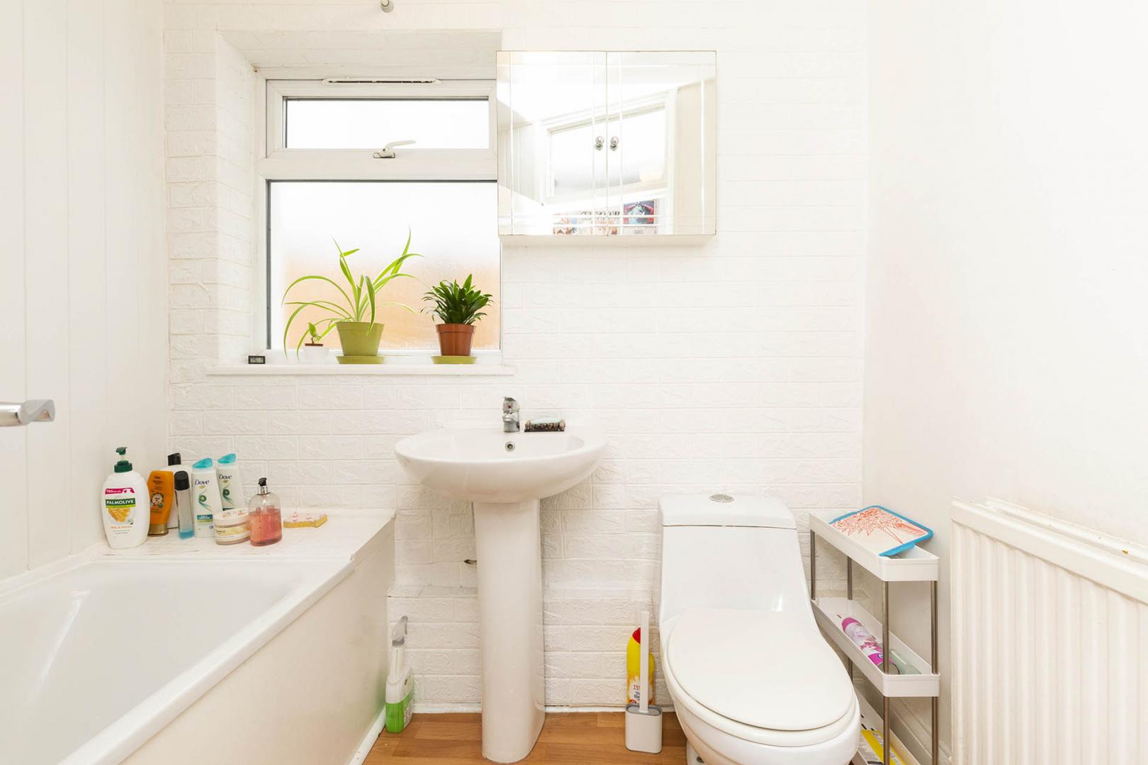 			1 Bedroom, 1 bath, 1 reception Apartment			 St Julians road, Kilburn